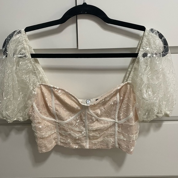 Forever 21 “Lace Sweetheart Crop Top” Size M - Free Shipping! - Picture 4 of 6